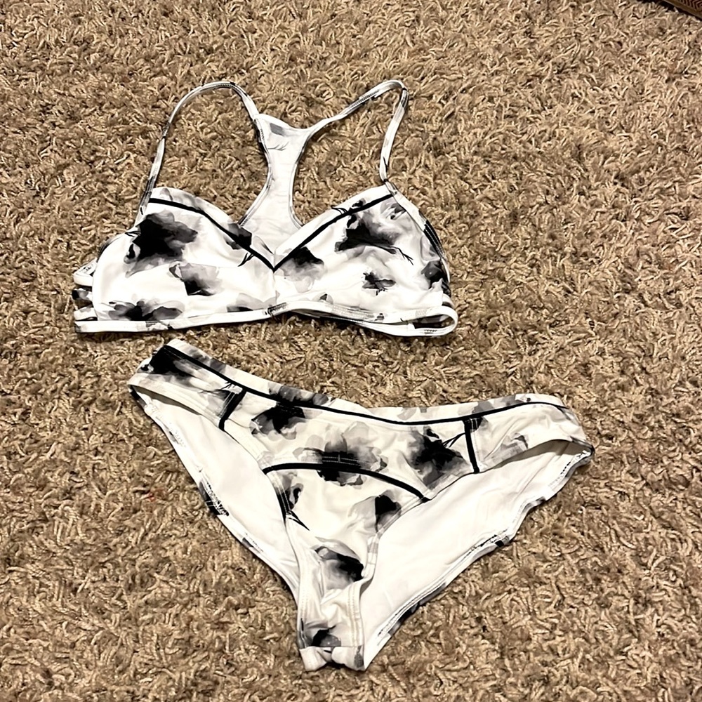 Cute bikini worn once